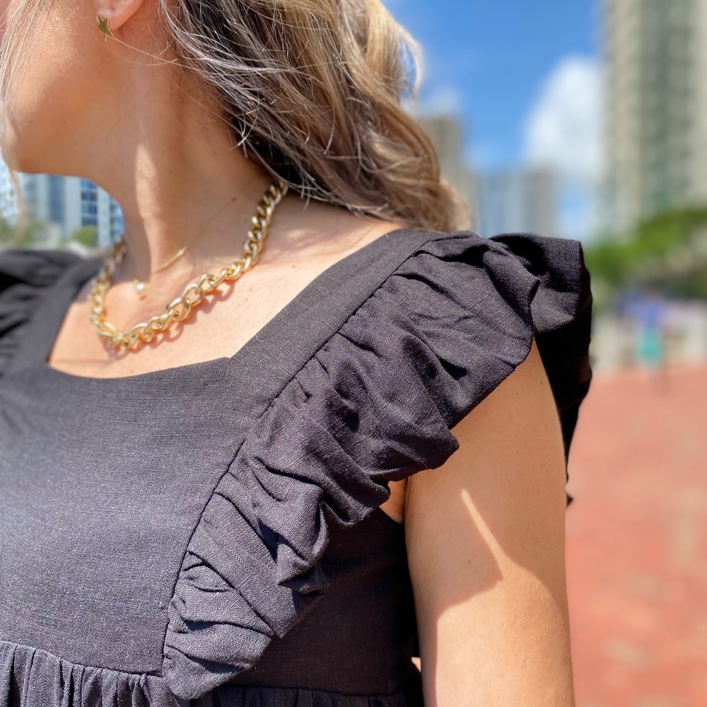 Elegant Black Ruffle Dress - Picture 5 of 9